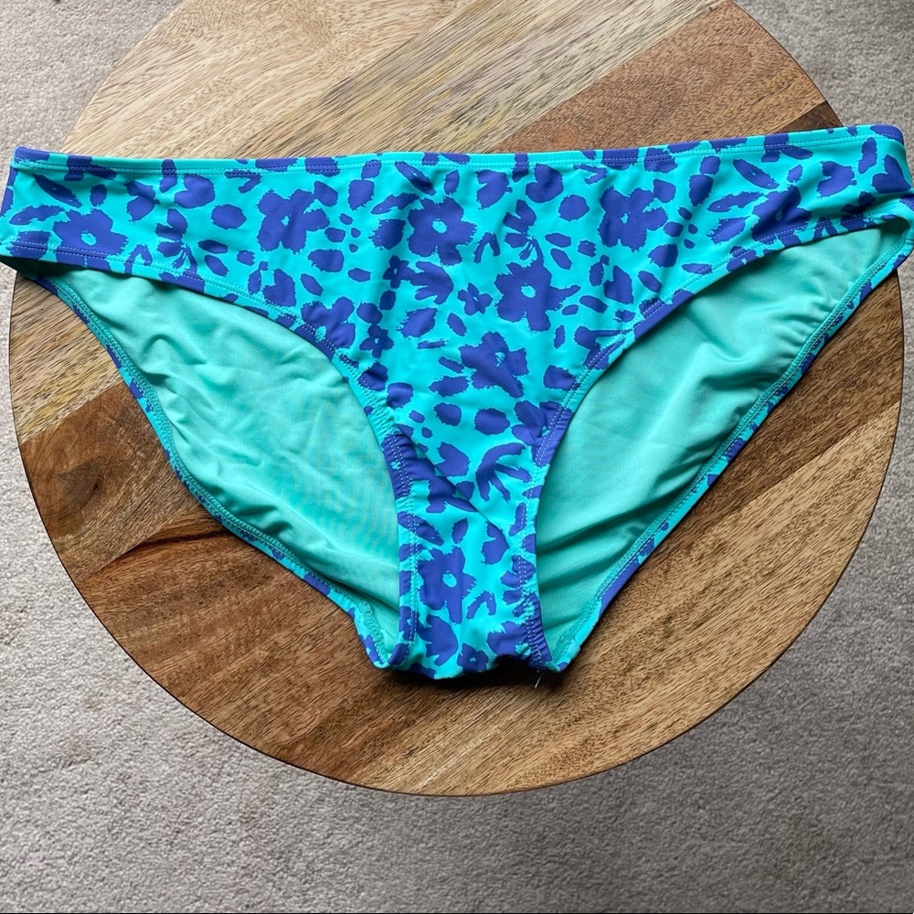 NWOT Women’s Islander Floral Print Scoop Bikini Swim Bottoms